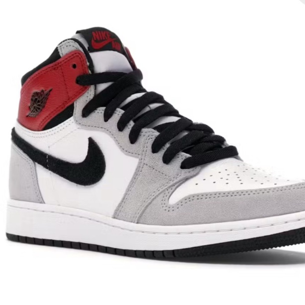 Jordan 1 Retro High Light Smoke Grey 6.5 GS